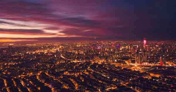 如何制作公司宣传片ppt